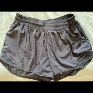 Lululemon hotty hot short